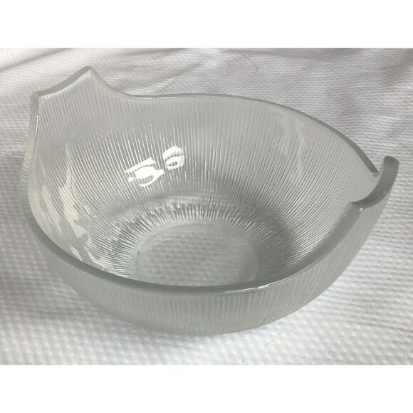 Vintage Clear Glass Bowl with Stripe Ridge Design 8.5" Diameter & 3" hight - Picture 1 of 7